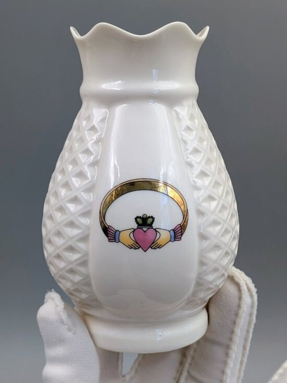 Vintage Donegal Parian China Ivory Claddagh Miniature Vase -  Made in Ireland